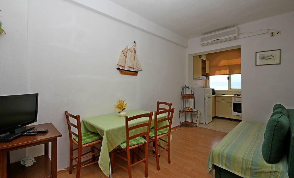 Apartments Adrion Drasnice Rum bild